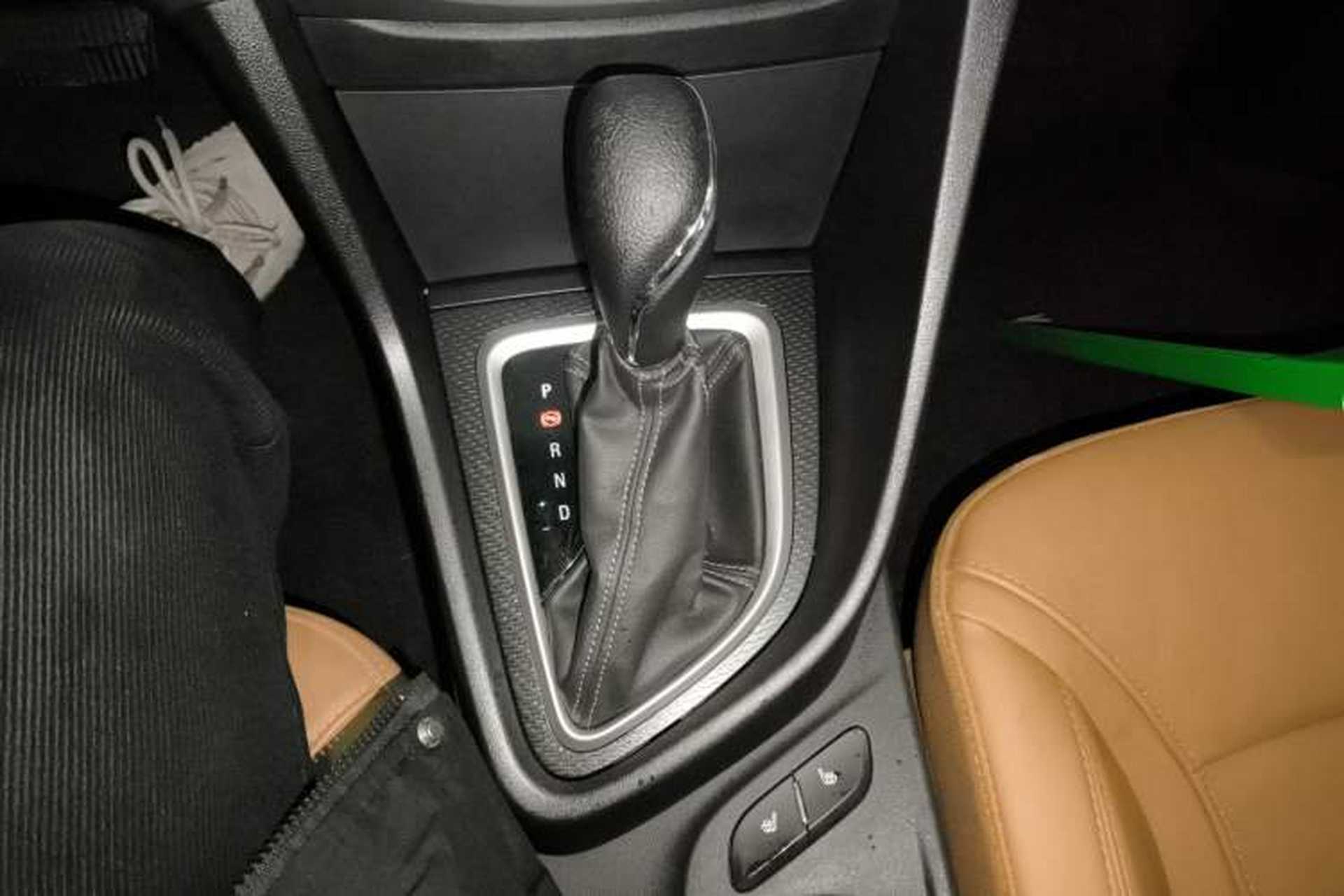 Used Buick GT 2018 18T Automatic Flagship Model Gear Lever