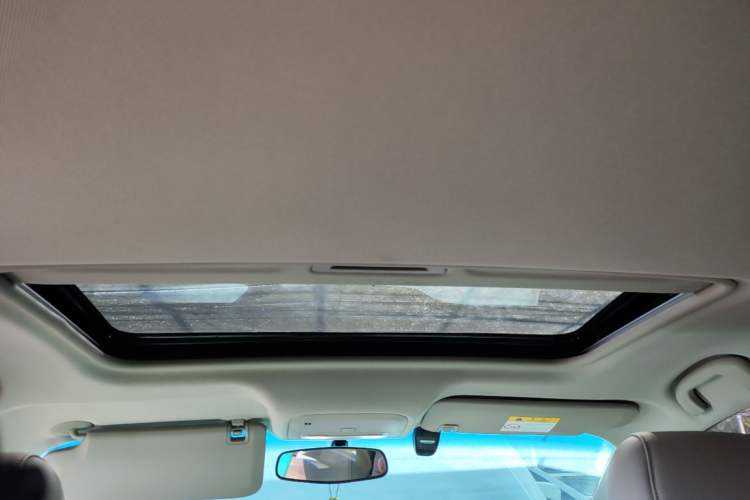 Used Buick GT 2018 15T Manual Elite Version China V Standard Headliner