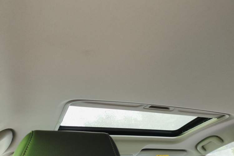 Used Buick GT 2018 18T Automatic Elite Model Headliner