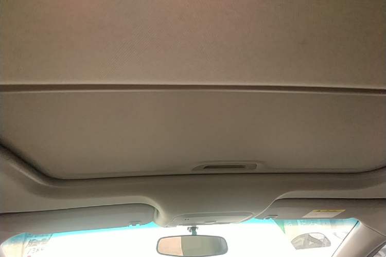Used Buick GT 2018 15T Dual-Clutch Elite Model China V Standard Headliner