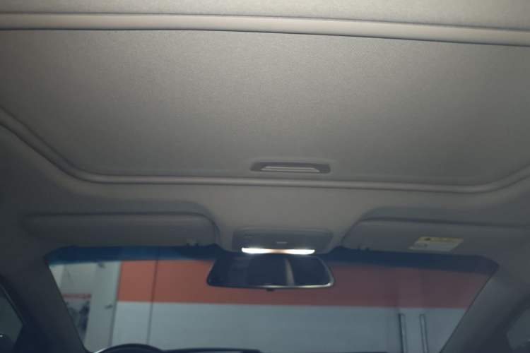 Used Buick GT 2018 15T Dual-Clutch Elite Model China V Standard Headliner