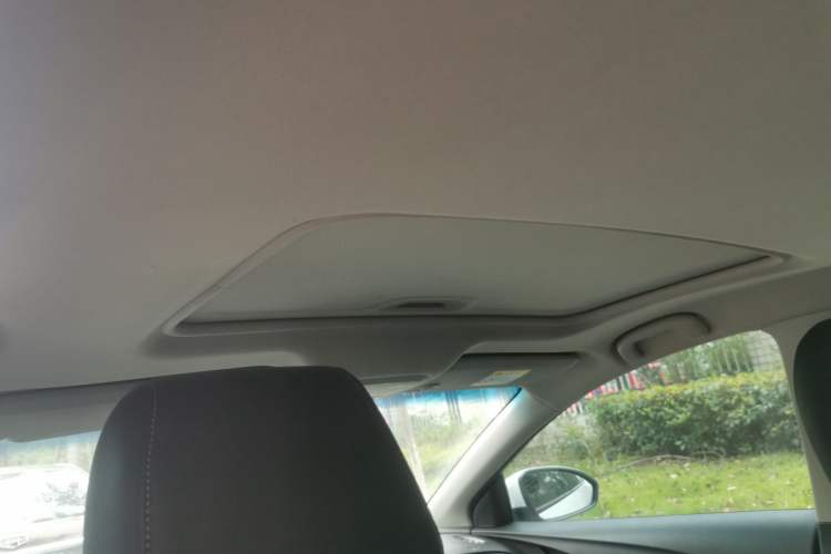 Used Buick GT 2018 18T Automatic Elite Model Headliner
