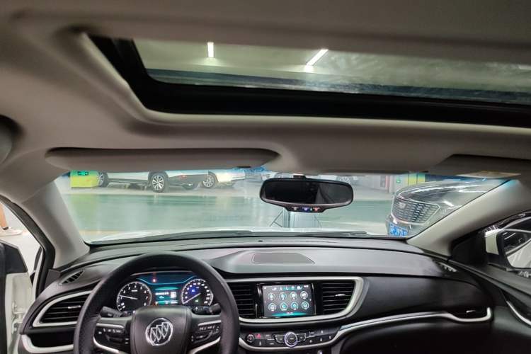 Used Buick GT 2018 18T Automatic Elite Model Headliner