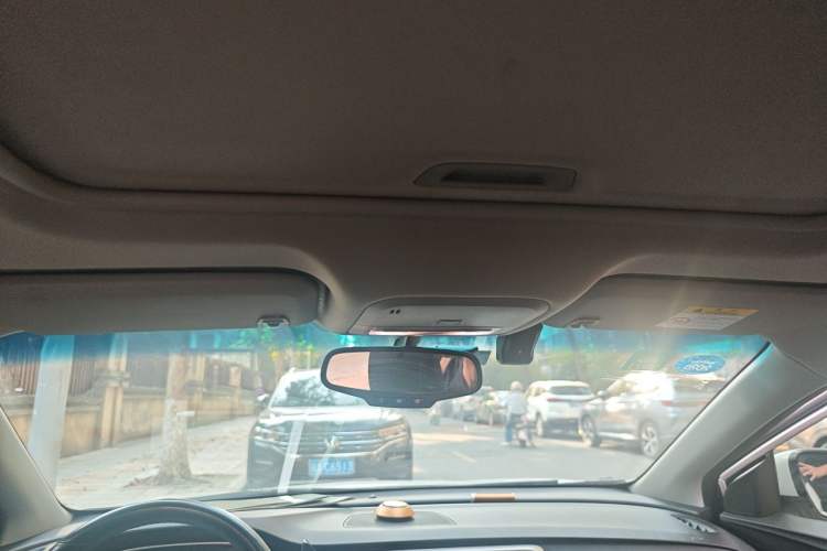 Used Buick GT 2018 18T Automatic Elite Model Headliner