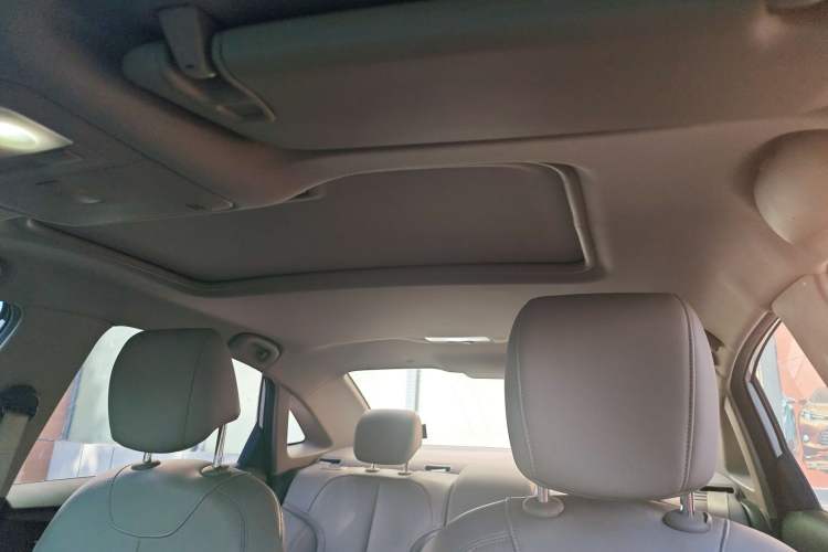 Used Buick GT 2018 15T Dual-Clutch Elite Model China V Standard Headliner