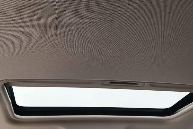Used Buick GT 2018 18T Automatic Flagship Model Headliner