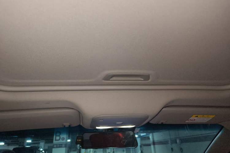 Used Buick GT 2018 18T Automatic Elite Model Headliner