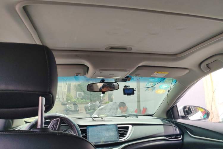 Used Buick GT 2018 18T Automatic Elite Model Headliner