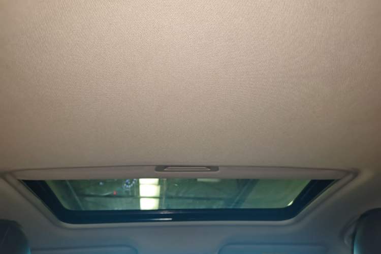 Used Buick GT 2018 18T Automatic Elite Model Headliner