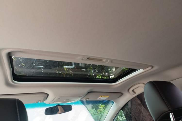 Used Buick GT 2018 18T Automatic Elite Model Headliner