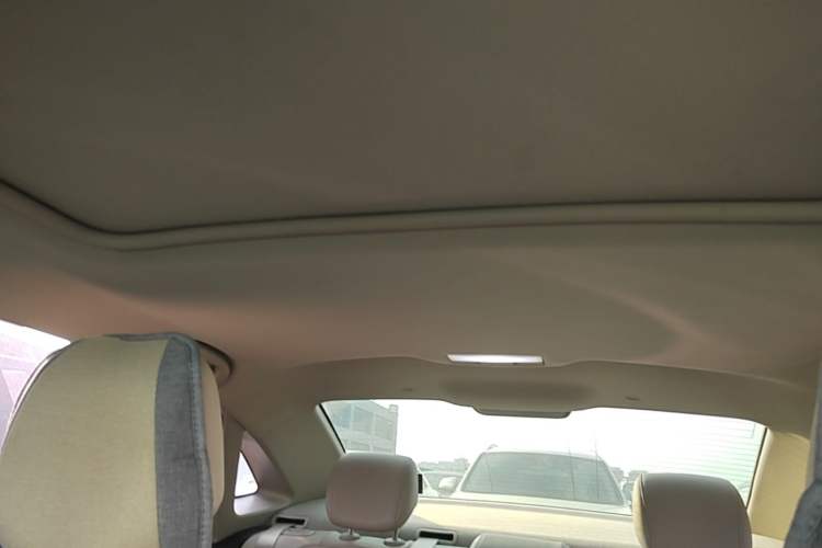 Used Buick GT 2018 15T Dual-Clutch Elite Model China V Standard Headliner