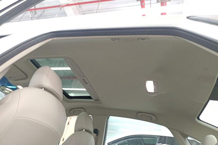 Used Buick GT 2018 15T Dual-Clutch Elite Model China V Standard Headliner