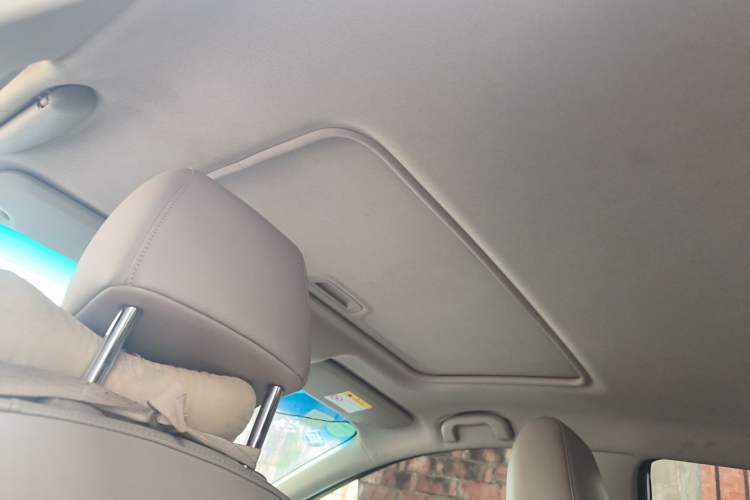 Used Buick GT 2018 15T Dual-Clutch Elite Model China V Standard Headliner