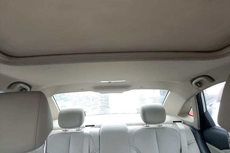 Used Buick GT 2018 15T Dual-Clutch Elite Model China V Standard Headliner