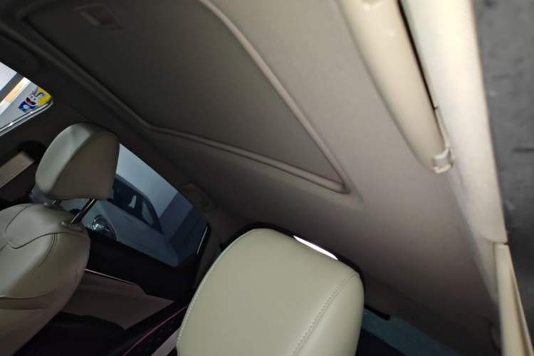 Used Buick GT 2018 15T Dual-Clutch Elite Model China V Standard Headliner