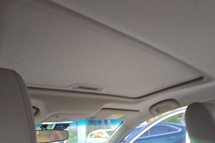Used Buick GT 2018 15T Dual-Clutch Elite Model China V Standard Headliner