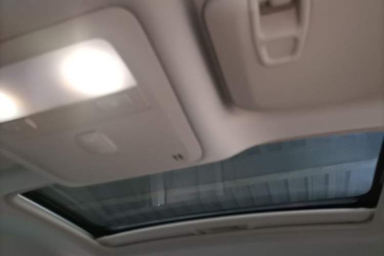 Used Buick GT 2018 15T Dual-Clutch Elite Model China V Standard Headliner
