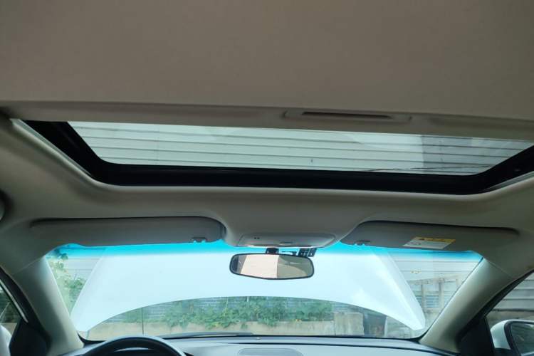 Used Buick GT 2018 15T Dual-Clutch Elite Model China V Standard Headliner