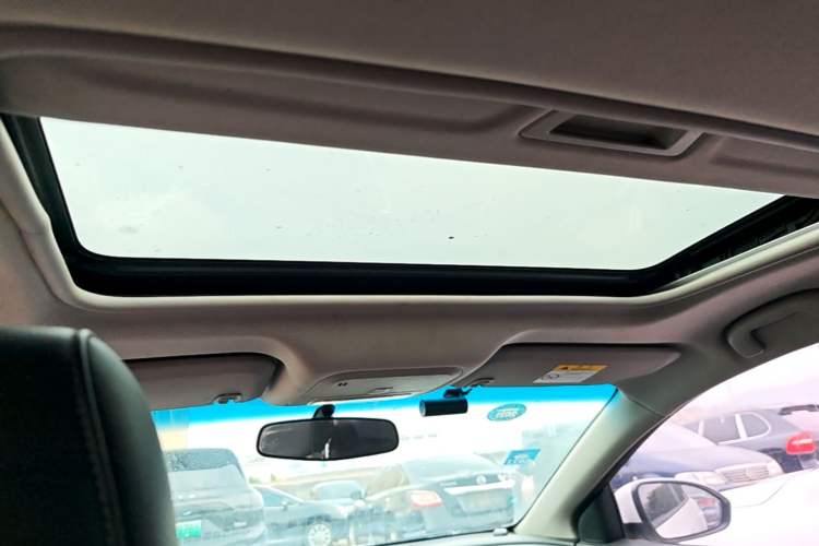 Used Buick GT 2018 18T Automatic Elite Model Headliner