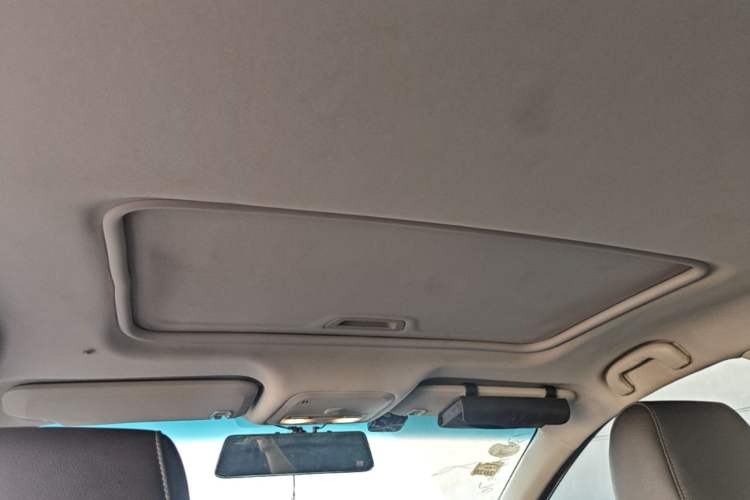 Used Buick GT 2018 18T Automatic Elite Model Headliner