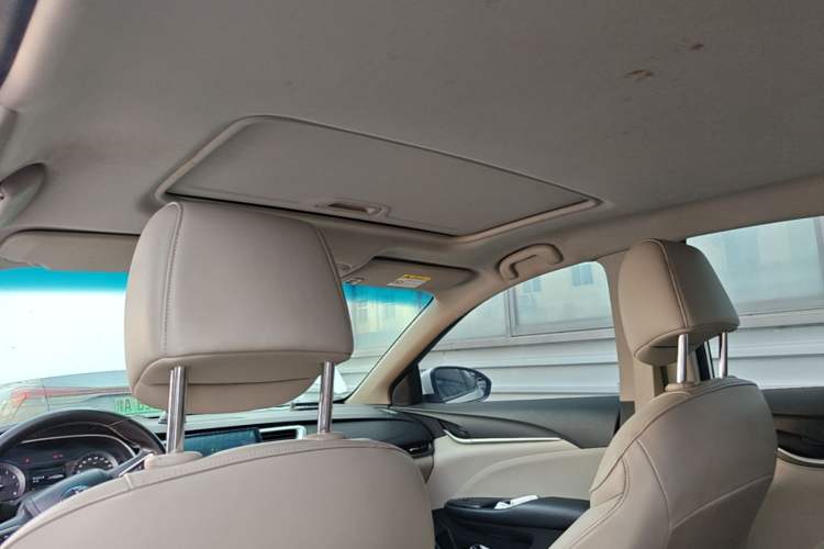 Used Buick GT 2018 15T Dual-Clutch Elite Model China V Standard Headliner