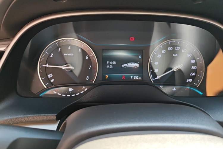 Used Buick GT 2018 18T Automatic Elite Model Instrument Cluster