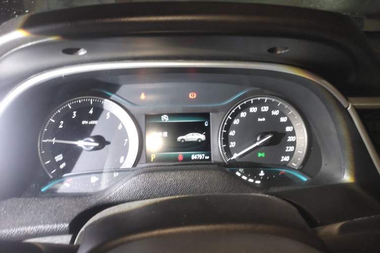 Used Buick GT 2018 15T Dual-Clutch Elite Model China V Standard Instrument Cluster