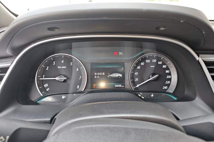 Used Buick GT 2018 18T Automatic Elite Model Instrument Cluster