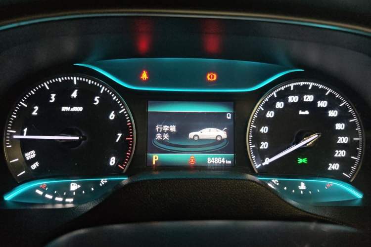 Used Buick GT 2018 15T Dual-Clutch Elite Model China V Standard Instrument Cluster