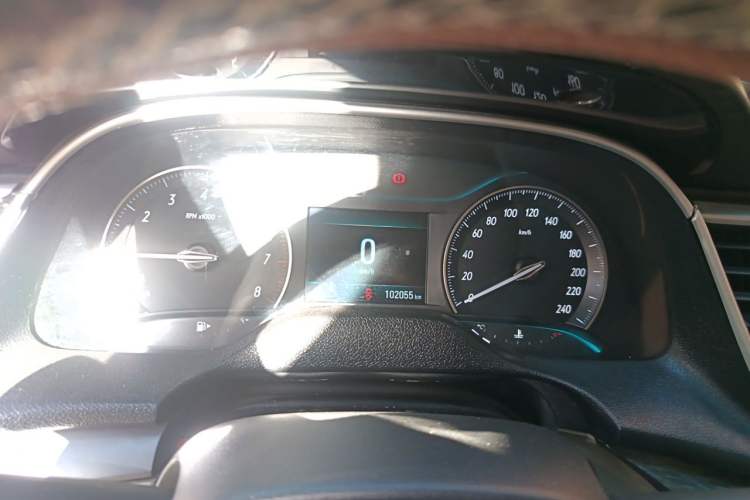Used Buick GT 2018 15T Manual Elite Version China V Standard Instrument Cluster