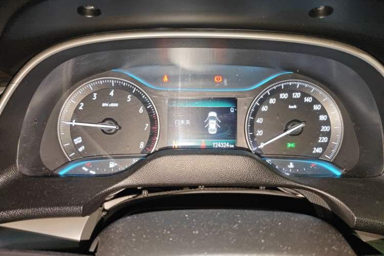 Used Buick GT 2018 18T Automatic Elite Model Instrument Cluster