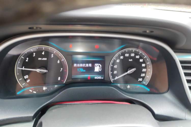 Used Buick GT 2018 15T Manual Elite Version China V Standard Instrument Cluster