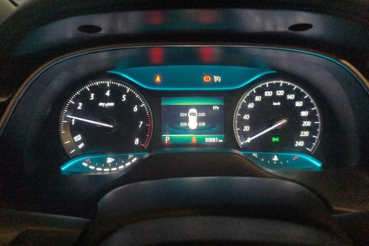 Used Buick GT 2018 18T Automatic Elite Model Instrument Cluster