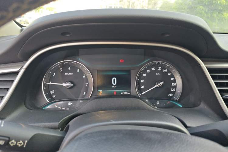Used Buick GT 2018 18T Automatic Elite Model Instrument Cluster
