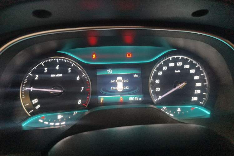 Used Buick GT 2018 15T Dual-Clutch Elite Model China V Standard Instrument Cluster