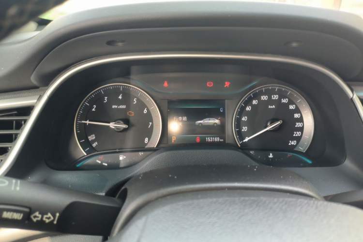 Used Buick GT 2018 18T Automatic Elite Model Instrument Cluster