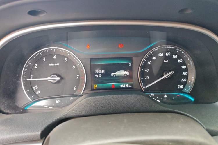 Used Buick GT 2018 18T Automatic Elite Model Instrument Cluster