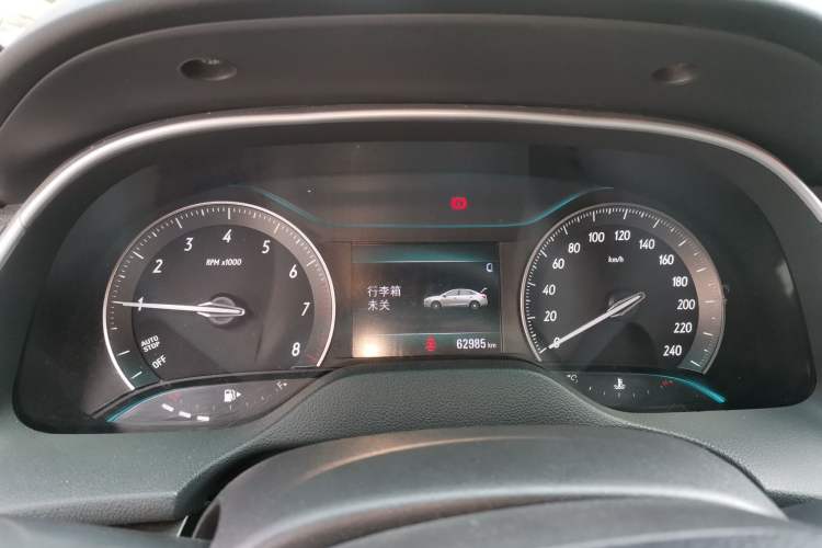 Used Buick GT 2018 15T Dual-Clutch Elite Model China V Standard Instrument Cluster