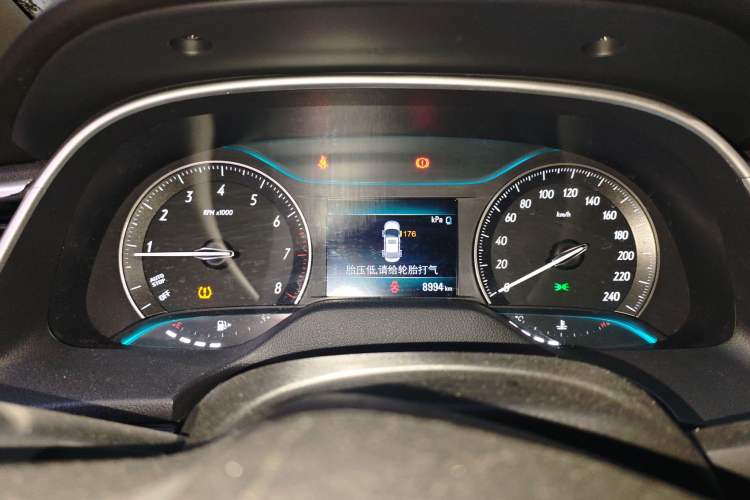 Used Buick GT 2018 15T Manual Elite Version China V Standard Instrument Cluster