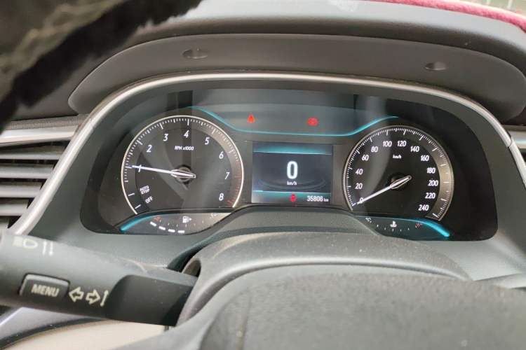 Used Buick GT 2018 15T Manual Elite Version China V Standard Instrument Cluster
