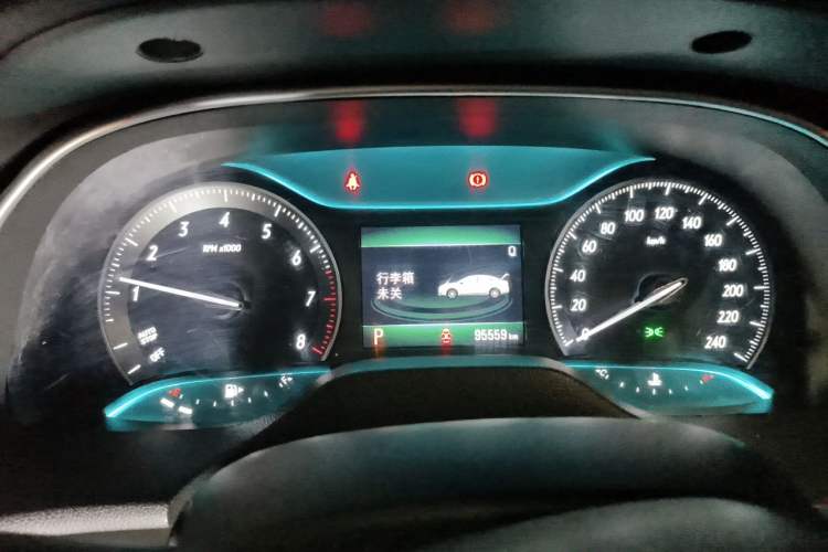 Used Buick GT 2018 15T Dual-Clutch Elite Model China V Standard Instrument Cluster