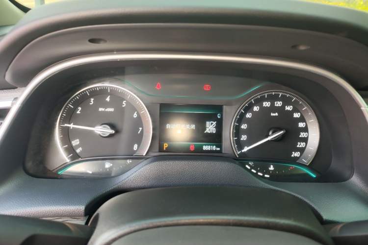 Used Buick GT 2018 18T Automatic Elite Model Instrument Cluster