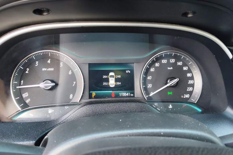 Used Buick GT 2018 15T Dual-Clutch Elite Model China V Standard Instrument Cluster