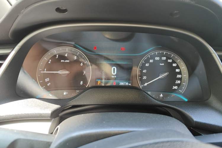 Used Buick GT 2018 18T Automatic Elite Model Instrument Cluster