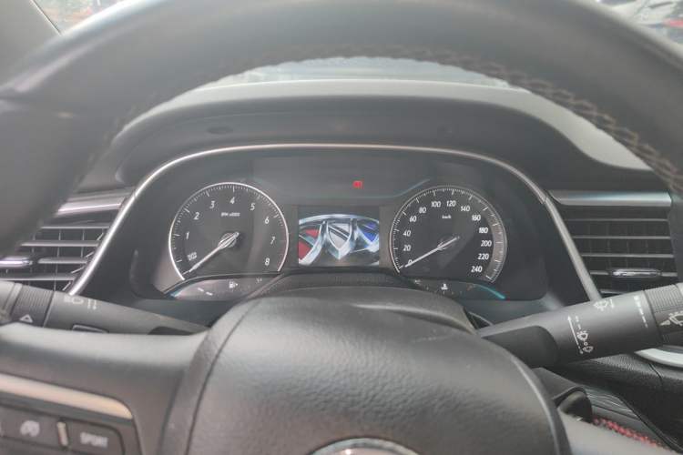 Used Buick GT 2018 18T Automatic Elite Model Instrument Cluster