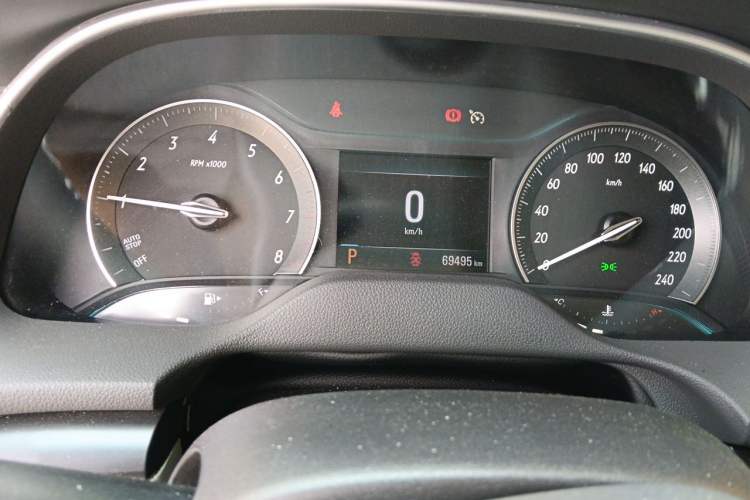 Used Buick GT 2018 15T Dual-Clutch Elite Model China V Standard Instrument Cluster