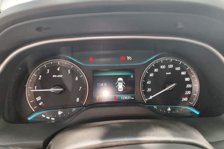 Used Buick GT 2018 15T Dual-Clutch Elite Model China V Standard Instrument Cluster