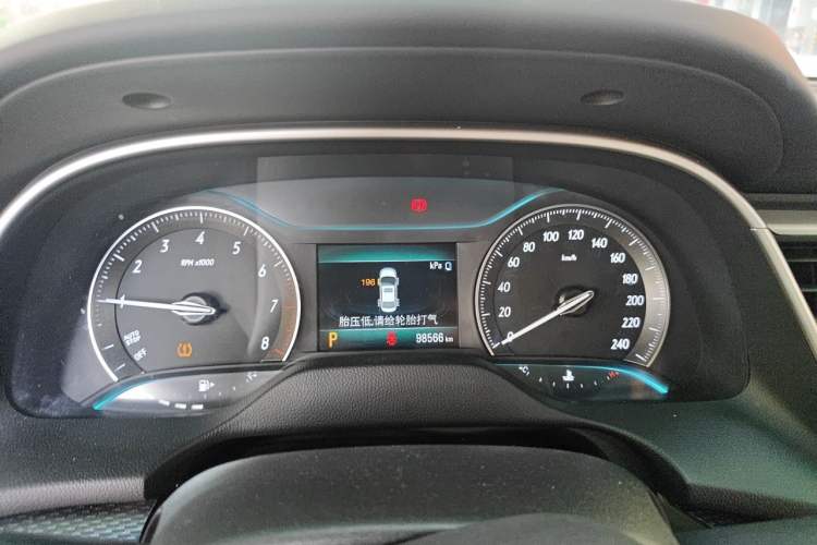 Used Buick GT 2018 15T Dual-Clutch Elite Model China V Standard Instrument Cluster