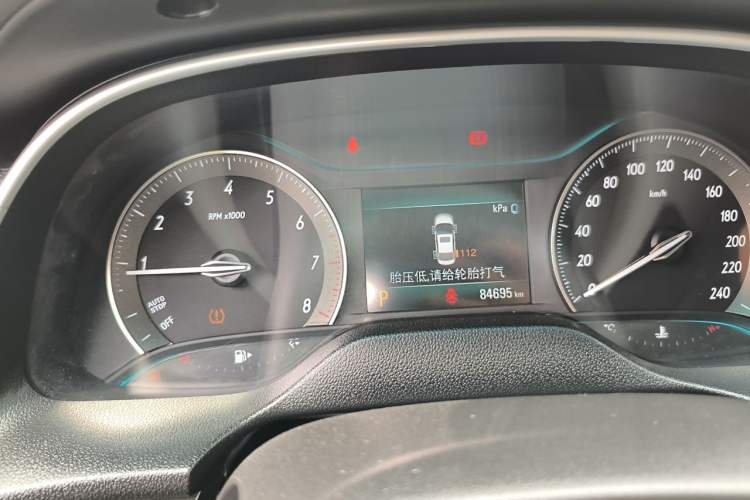 Used Buick GT 2018 18T Automatic Elite Model Instrument Cluster