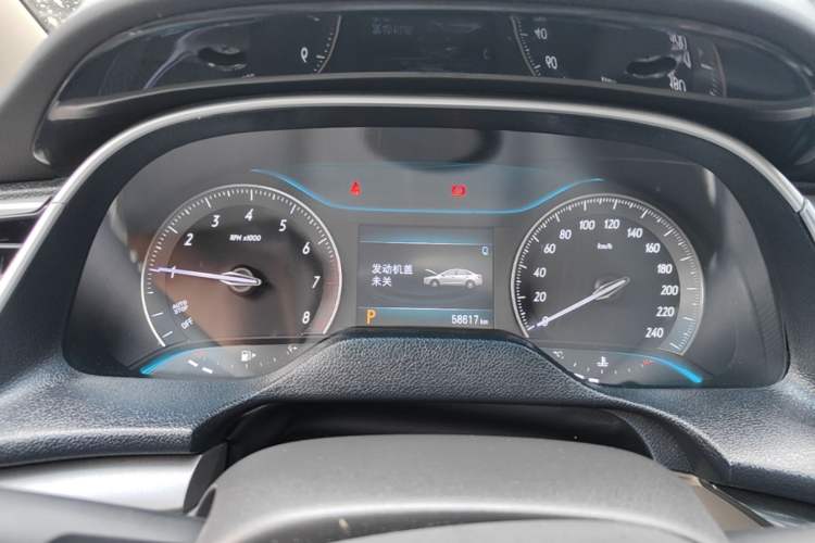 Used Buick GT 2018 15T Dual-Clutch Elite Model China V Standard Instrument Cluster